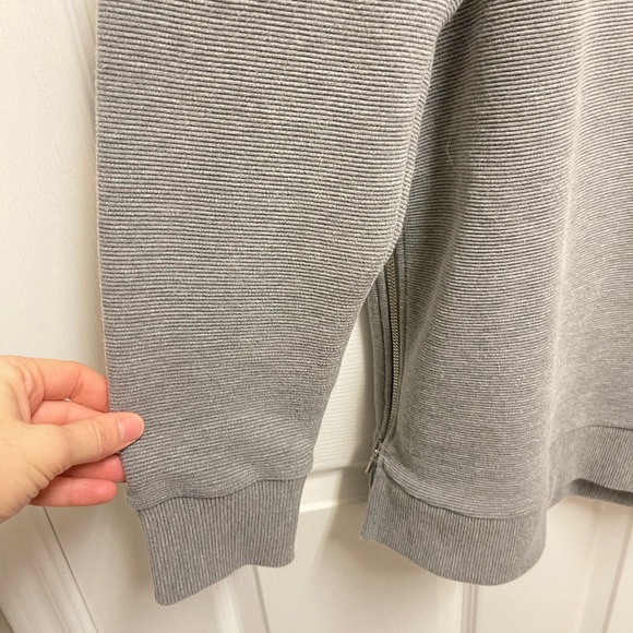 Varley Mae Boyfriend Sweater in Grey - Picture 9 of 11